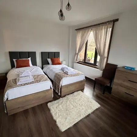 Vladimirov's House , цяла къща Vakantiehuis Kovačevica